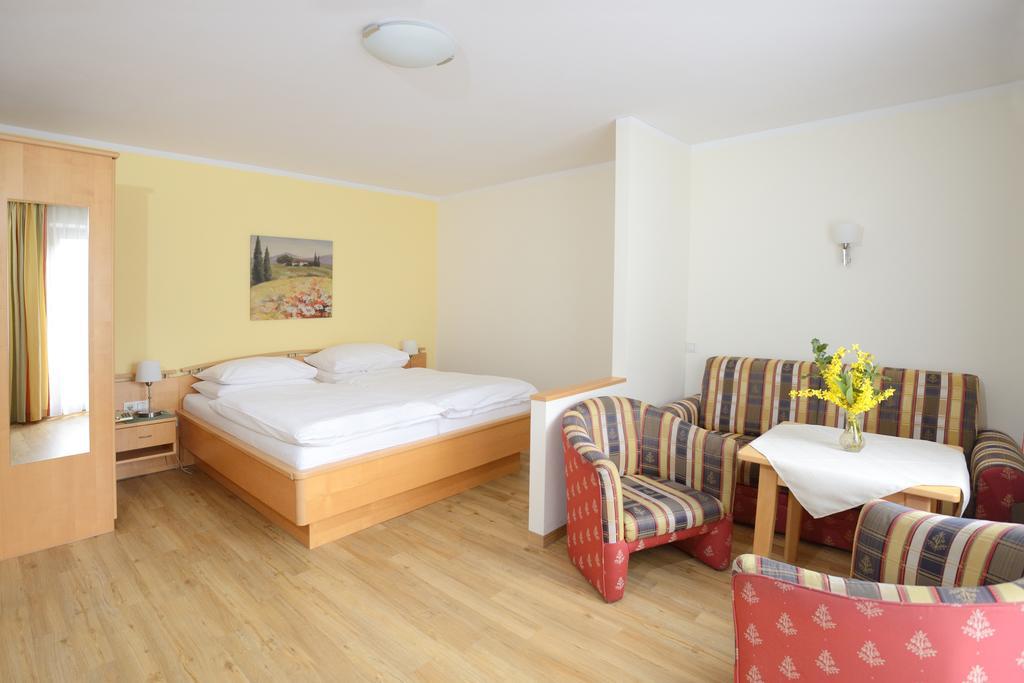 Hotel Moenichwalderhof Monichwald Pokoj fotografie